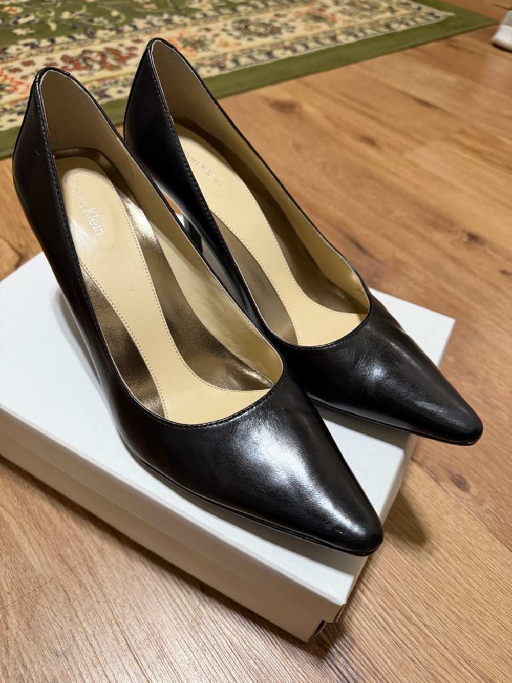 Calvin Klein Dolly black  leather pumps, size 7.5   NIB
